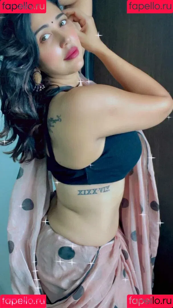 Ruchiraj / roweinawitch / ruchirajofficial Onlyfans Photo Gallery 