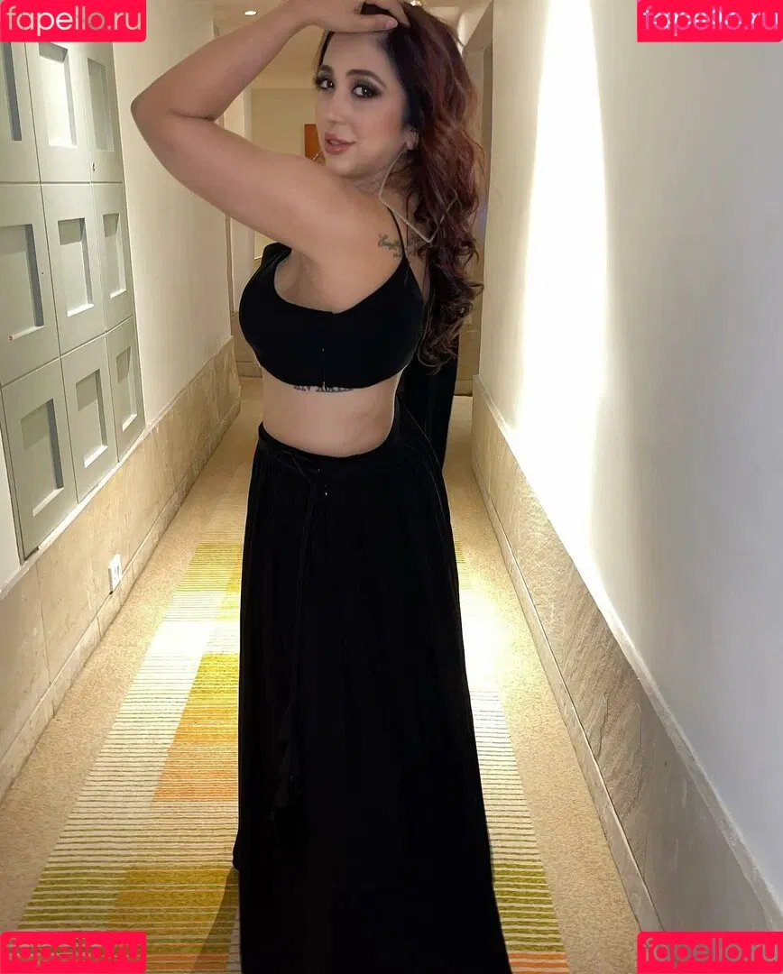 Ruchiraj / roweinawitch / ruchirajofficial Onlyfans Photo Gallery 