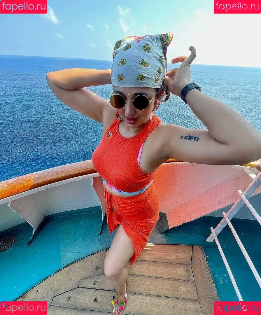Ruchiraj / roweinawitch / ruchirajofficial Onlyfans Photo Gallery 
