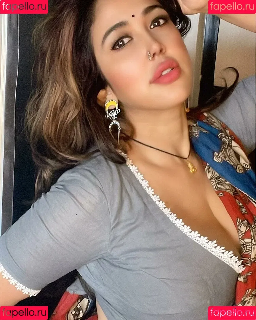 Ruchiraj / roweinawitch / ruchirajofficial Onlyfans Photo Gallery 
