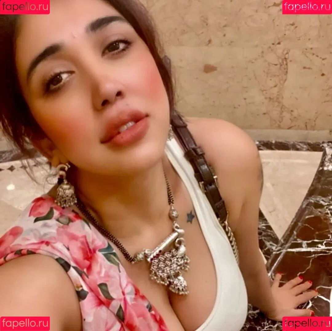 Ruchiraj / roweinawitch / ruchirajofficial Onlyfans Photo Gallery 