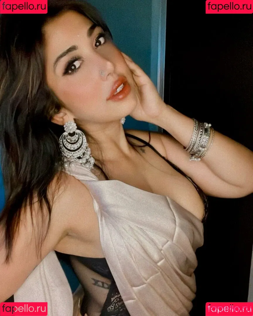 Ruchiraj / roweinawitch / ruchirajofficial Onlyfans Photo Gallery 