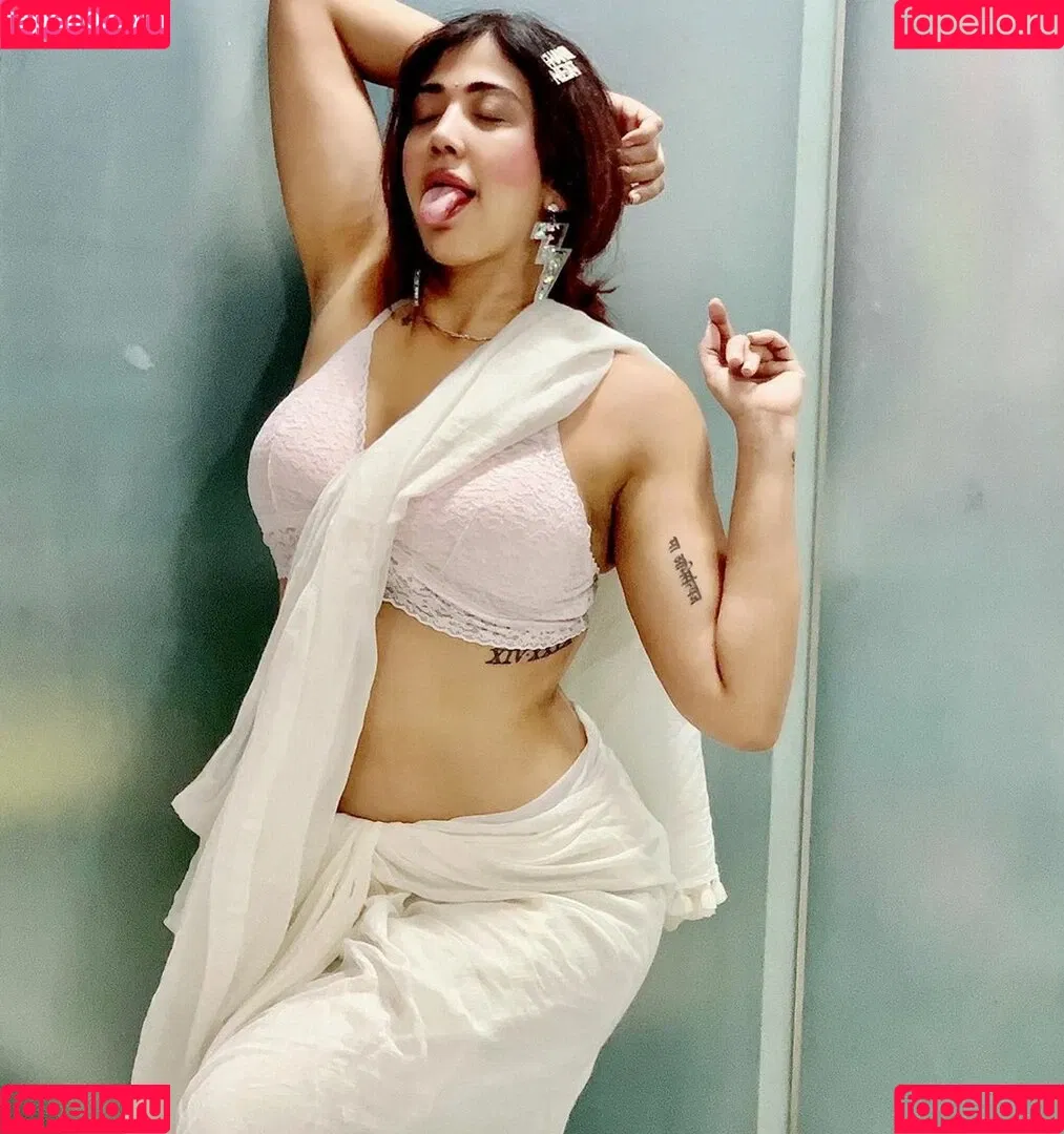 Ruchiraj / roweinawitch / ruchirajofficial Onlyfans Photo Gallery 