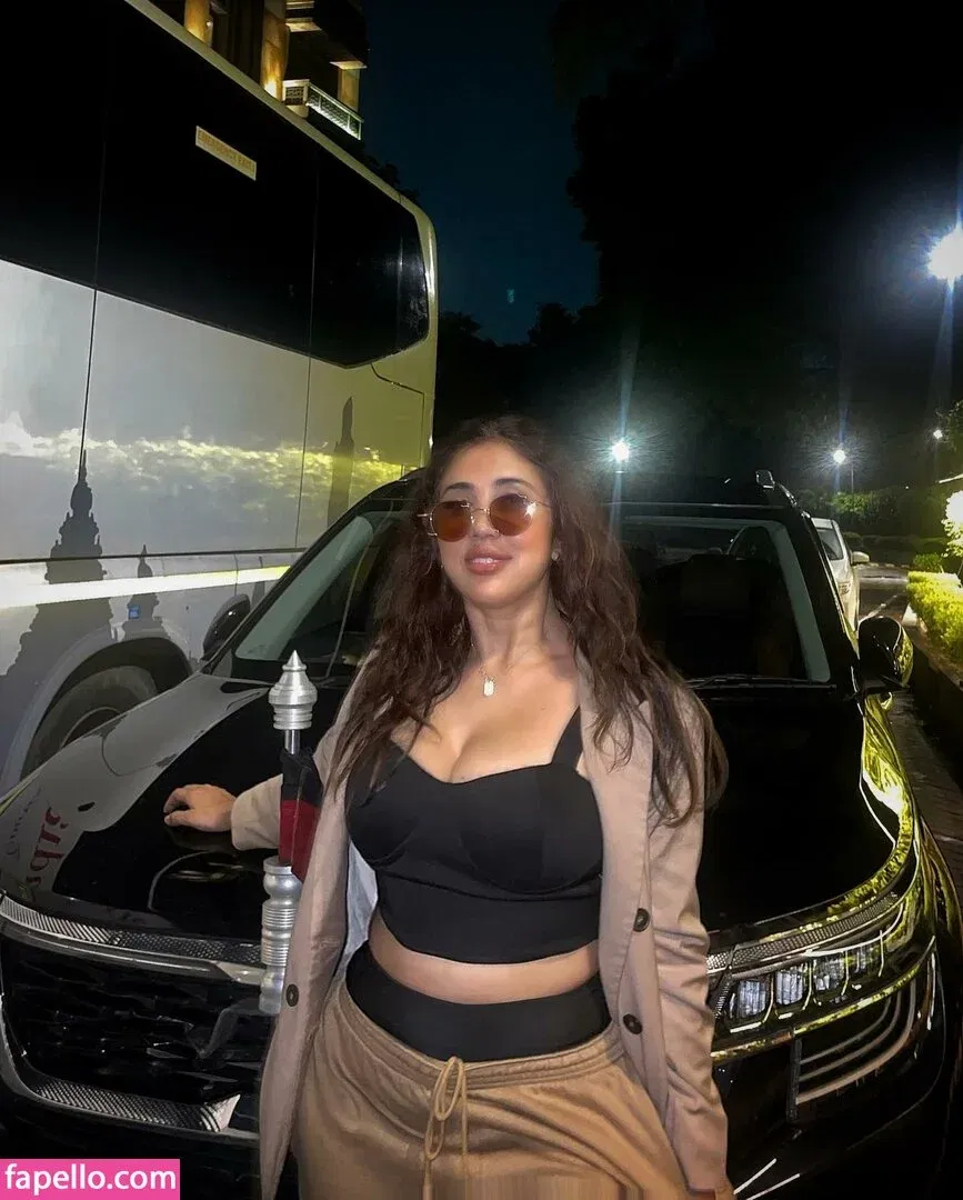 Ruchiraj / roweinawitch / ruchirajofficial Onlyfans Photo Gallery 