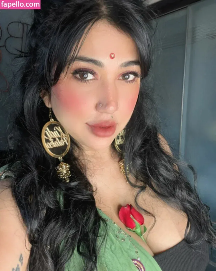 Ruchiraj / roweinawitch / ruchirajofficial Onlyfans Photo Gallery 