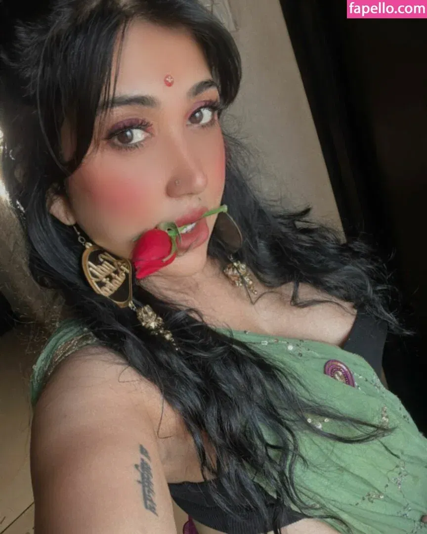 Ruchiraj / roweinawitch / ruchirajofficial Onlyfans Photo Gallery 