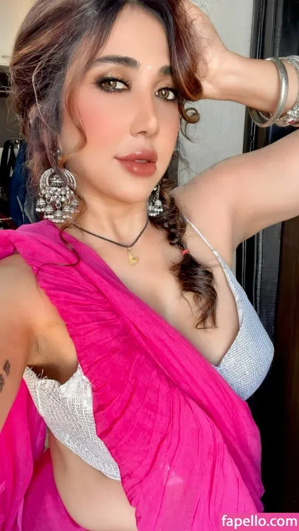 Ruchiraj / roweinawitch / ruchirajofficial Onlyfans Photo Gallery 