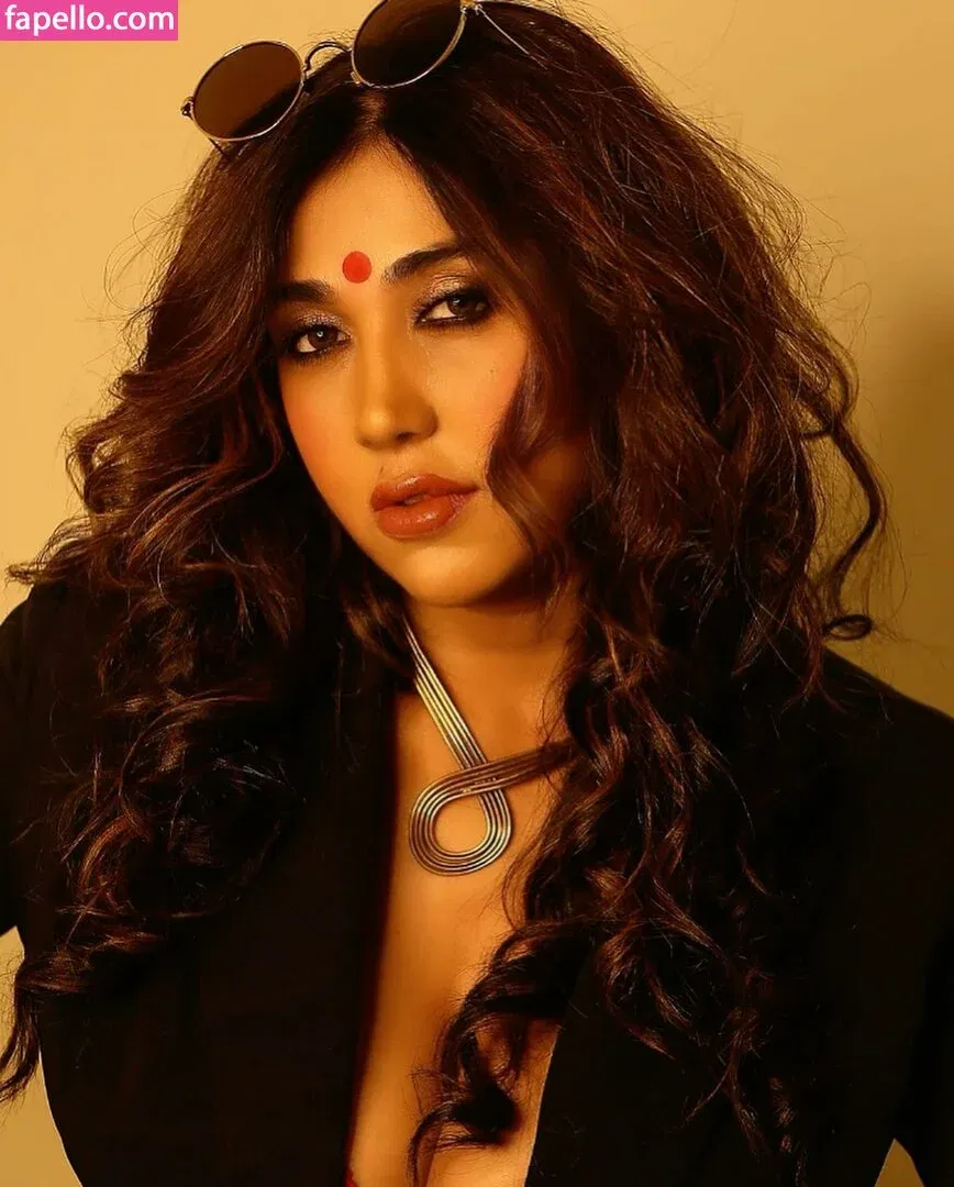 Ruchiraj / roweinawitch / ruchirajofficial Onlyfans Photo Gallery 