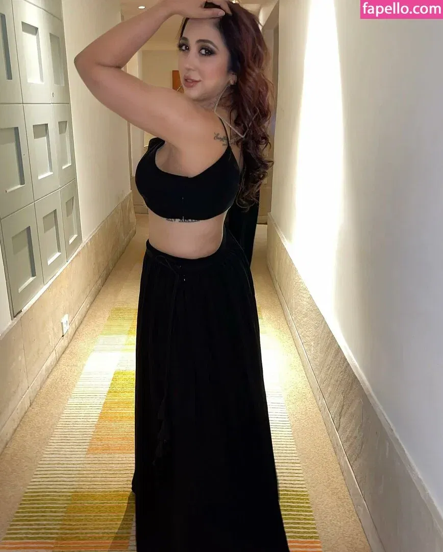 Ruchiraj / roweinawitch / ruchirajofficial Onlyfans Photo Gallery 