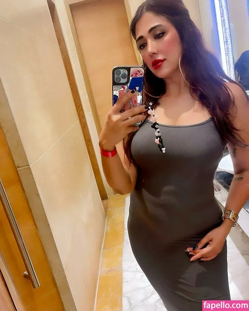 Ruchiraj / roweinawitch / ruchirajofficial Onlyfans Photo Gallery 