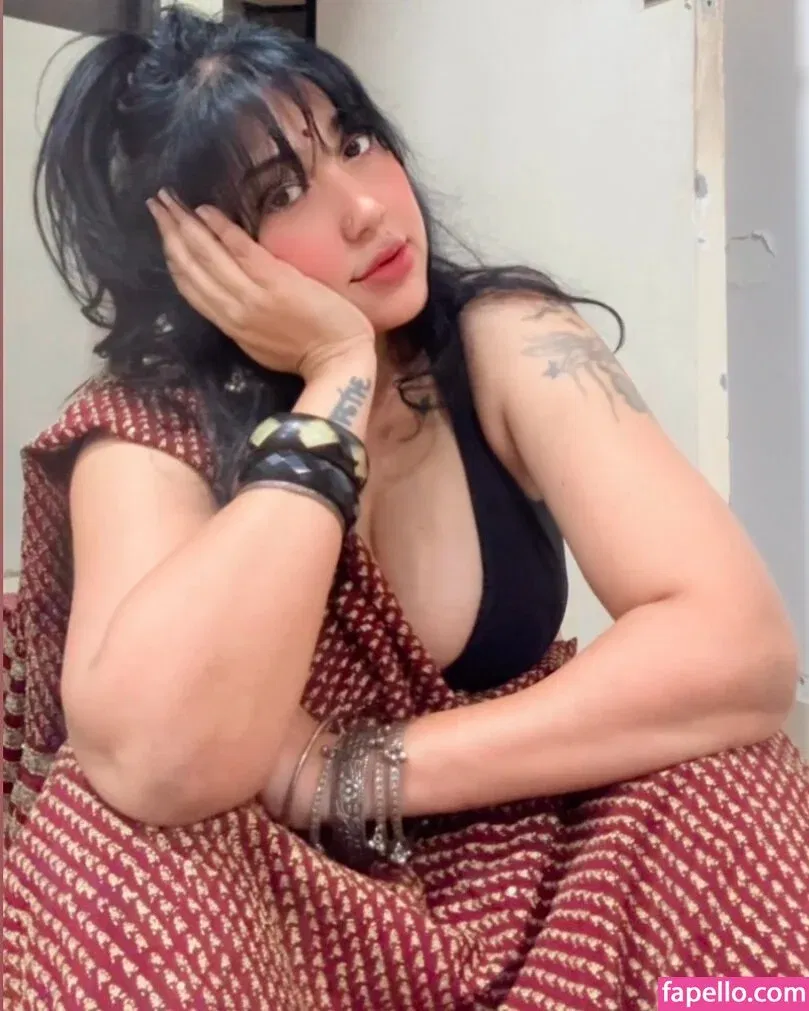 Ruchiraj / roweinawitch / ruchirajofficial Onlyfans Photo Gallery 