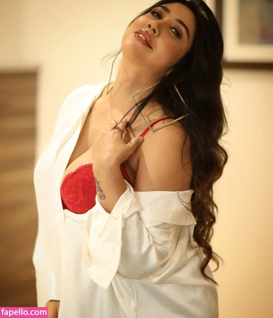 Ruchiraj / roweinawitch / ruchirajofficial Onlyfans Photo Gallery 