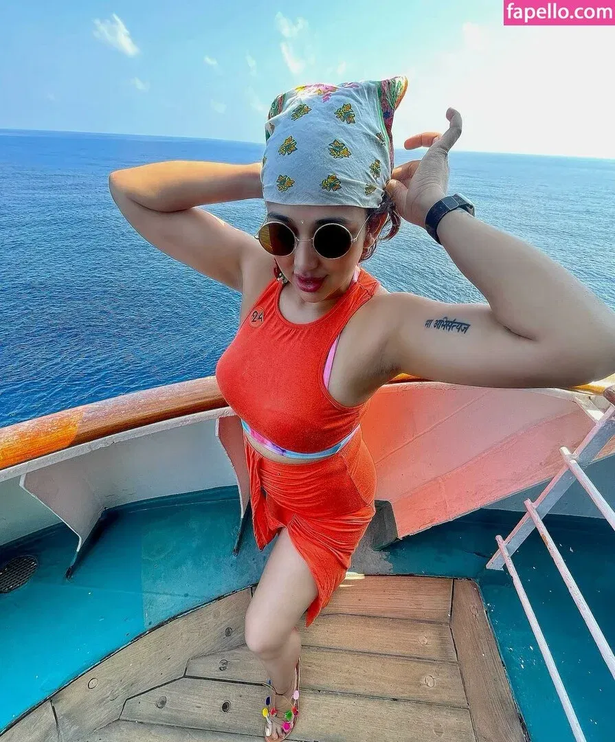 Ruchiraj / roweinawitch / ruchirajofficial Onlyfans Photo Gallery 