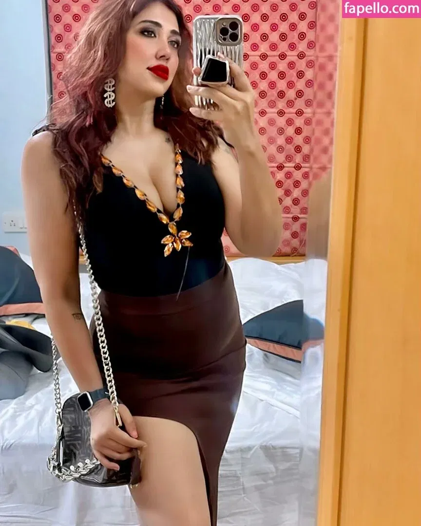 Ruchiraj / roweinawitch / ruchirajofficial Onlyfans Photo Gallery 