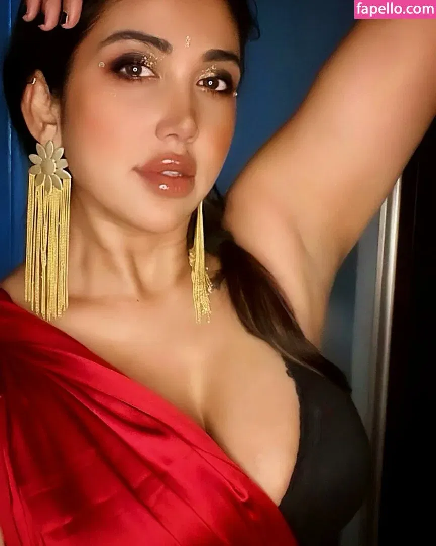 Ruchiraj / roweinawitch / ruchirajofficial Onlyfans Photo Gallery 