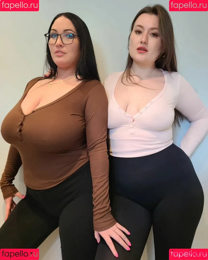 Hot4Holly / HotForHolly Onlyfans Photo Gallery 