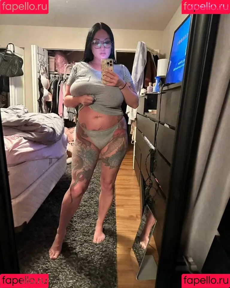 Hot4Holly / HotForHolly Onlyfans Photo Gallery 