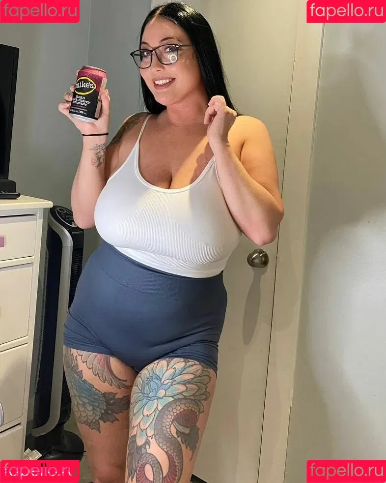 Hot4Holly / HotForHolly Onlyfans Photo Gallery 