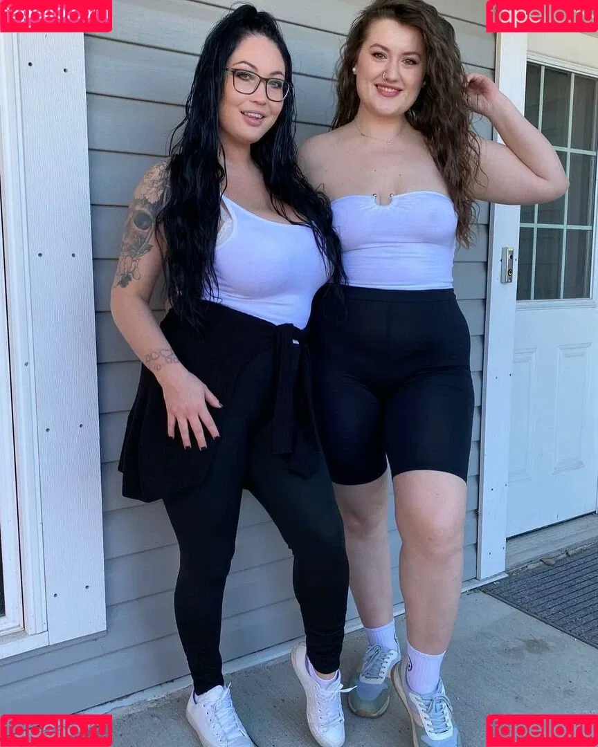 Hot4Holly / HotForHolly Onlyfans Photo Gallery 