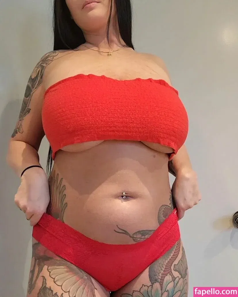 Hot4Holly / HotForHolly Onlyfans Photo Gallery 