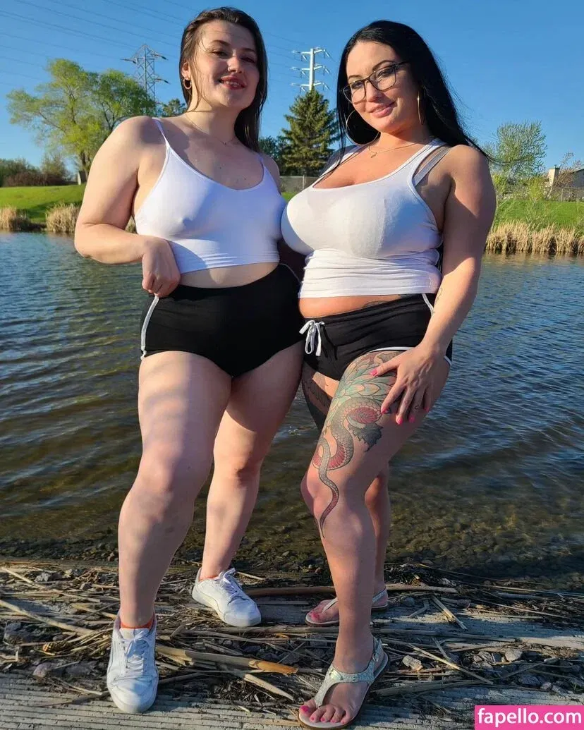 Hot4Holly / HotForHolly Onlyfans Photo Gallery 