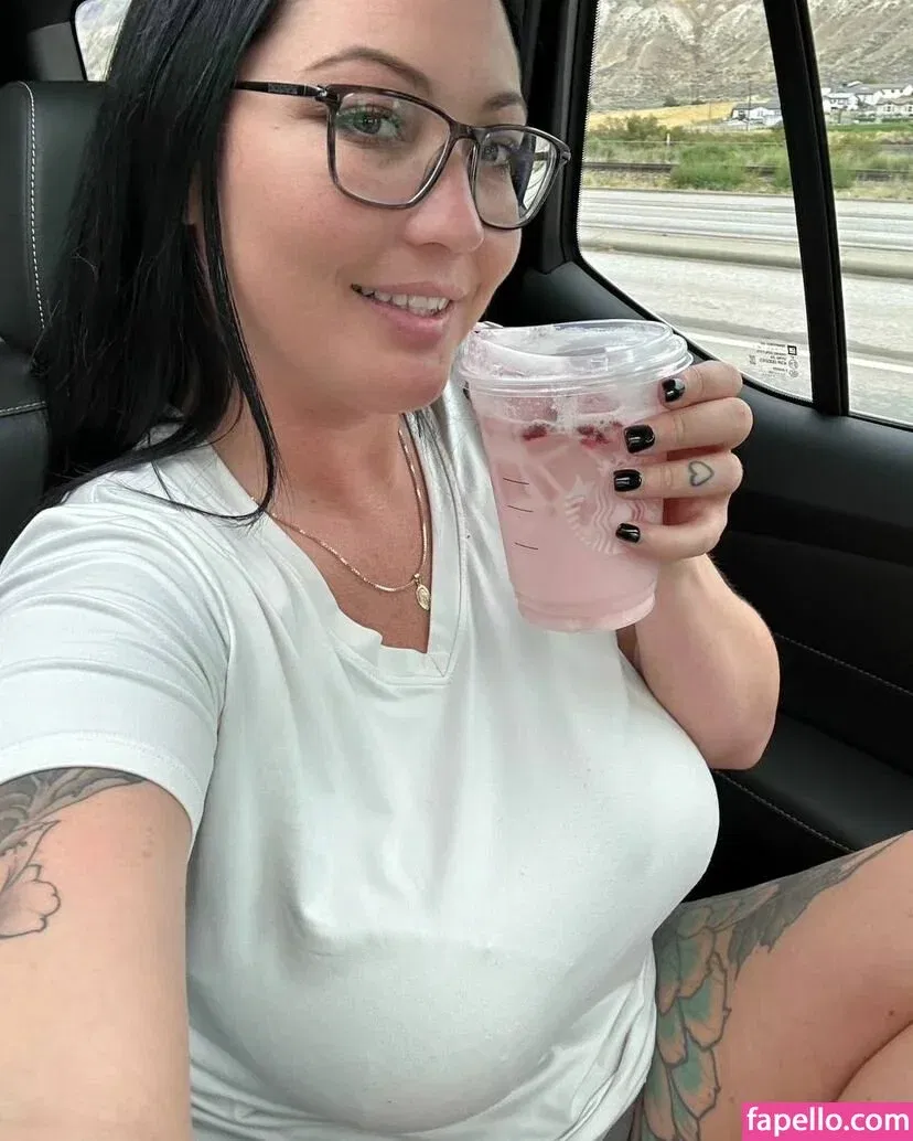 Hot4Holly / HotForHolly Onlyfans Photo Gallery 