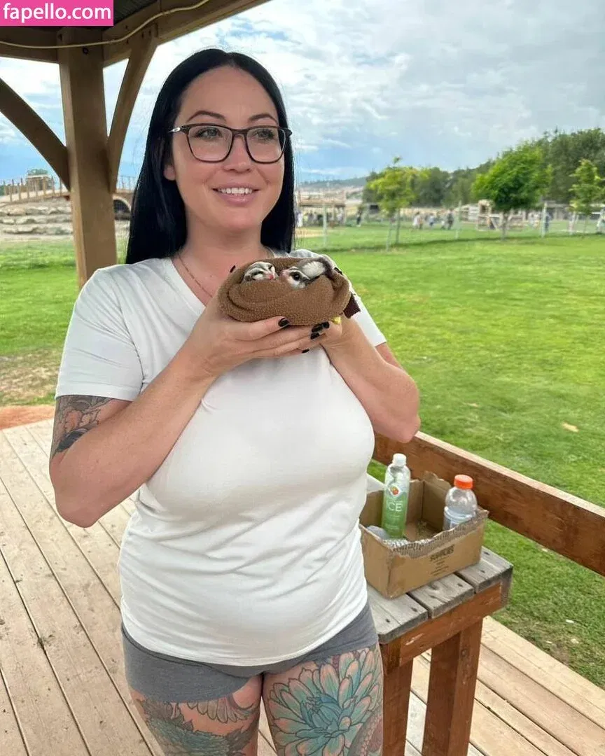 Hot4Holly / HotForHolly Onlyfans Photo Gallery 