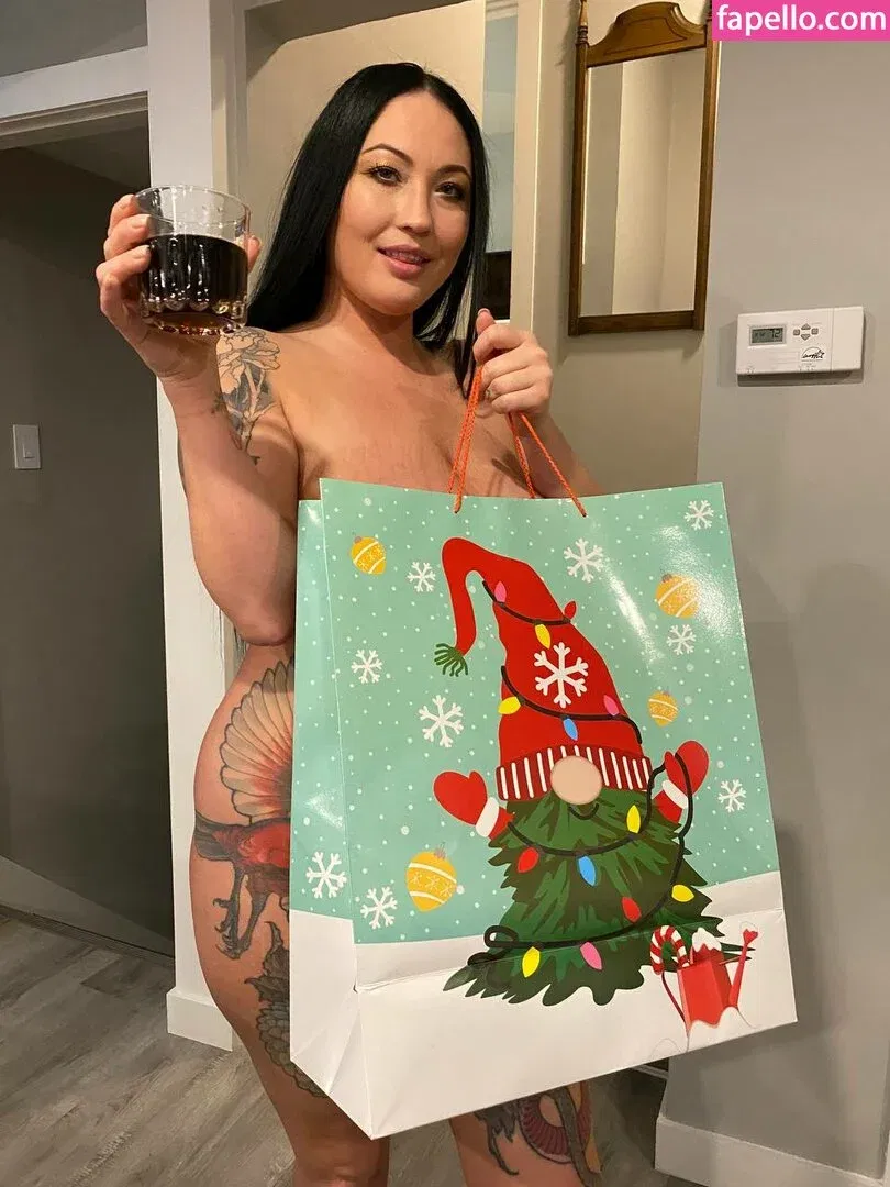 Hot4Holly / HotForHolly Onlyfans Photo Gallery 