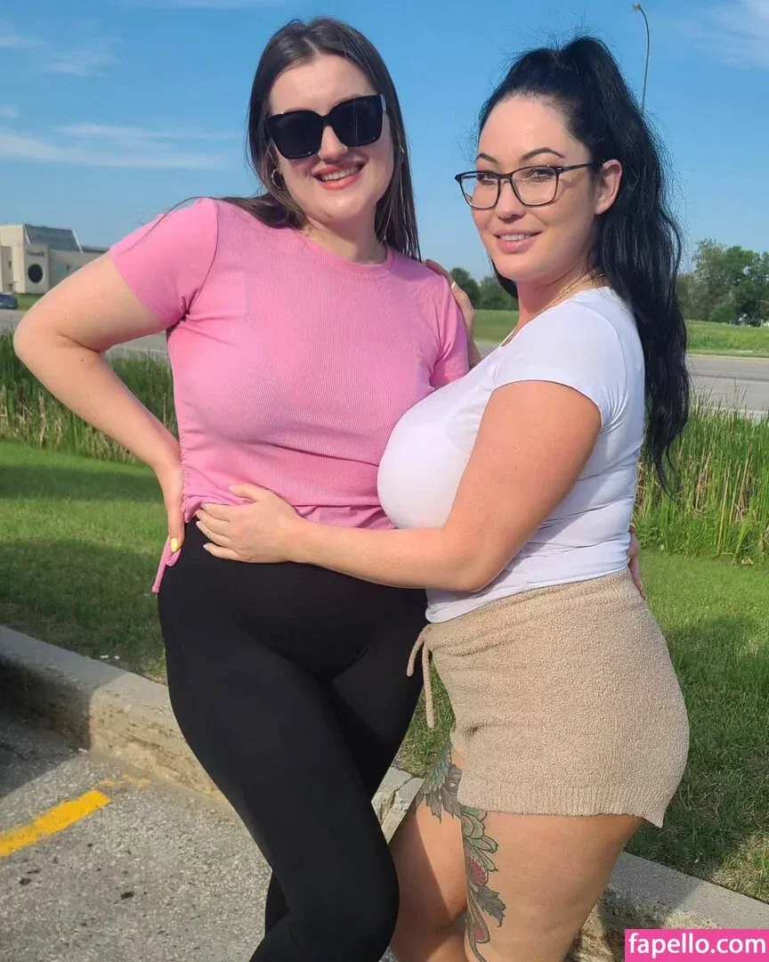 Hot4Holly / HotForHolly Onlyfans Photo Gallery 