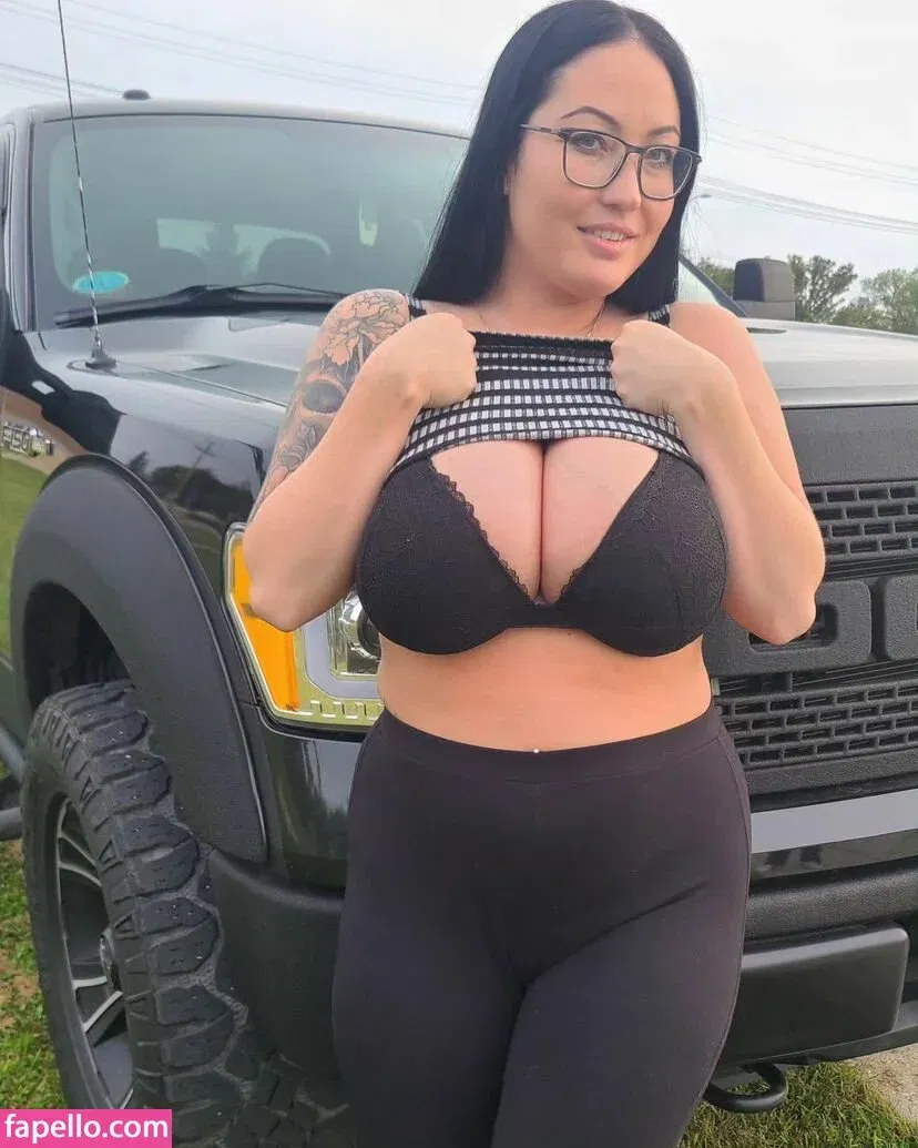 Hot4Holly / HotForHolly Onlyfans Photo Gallery 