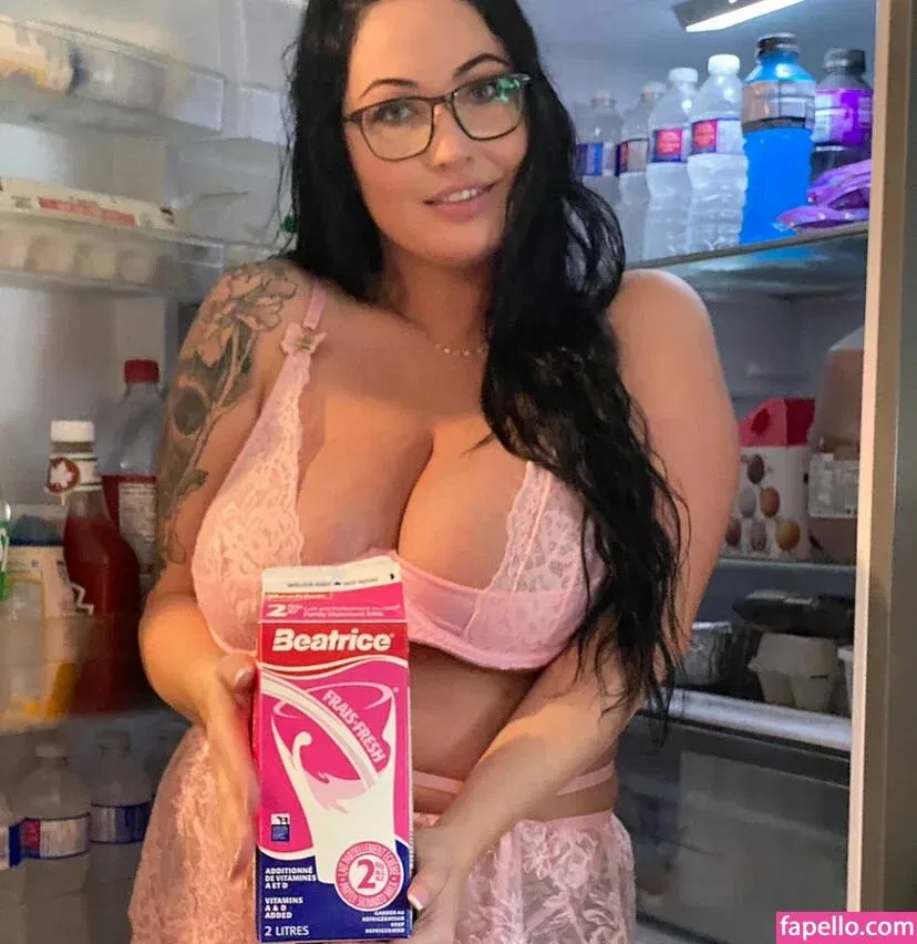 Hot4Holly / HotForHolly Onlyfans Photo Gallery 