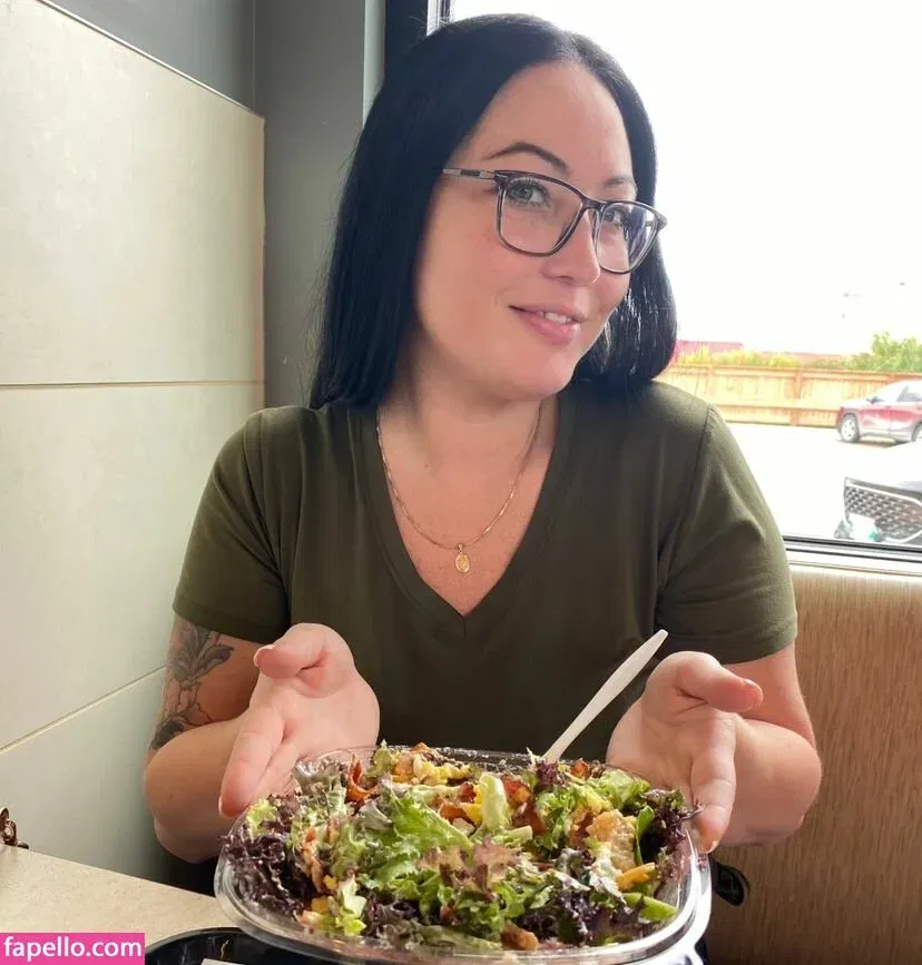 Hot4Holly / HotForHolly Onlyfans Photo Gallery 