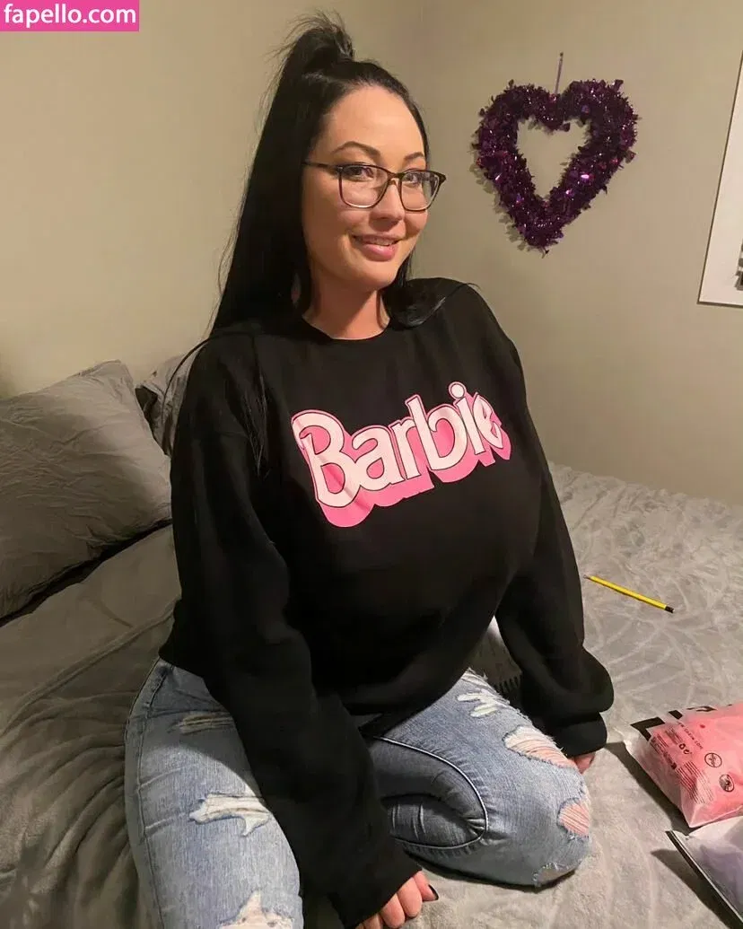 Hot4Holly / HotForHolly Onlyfans Photo Gallery 