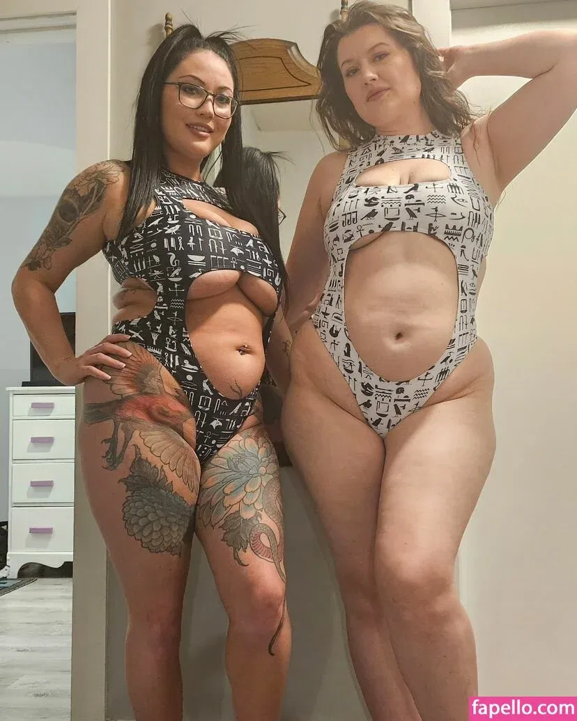 Hot4Holly / HotForHolly Onlyfans Photo Gallery 