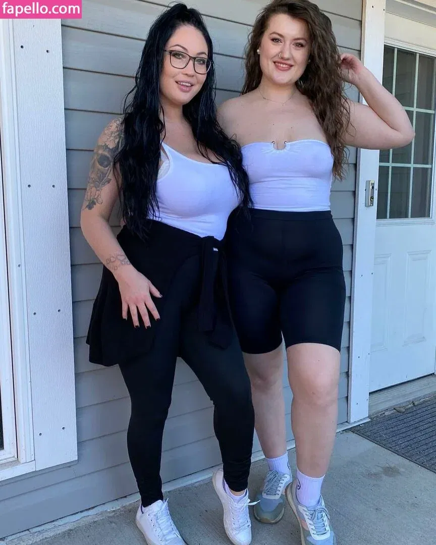 Hot4Holly / HotForHolly Onlyfans Photo Gallery 