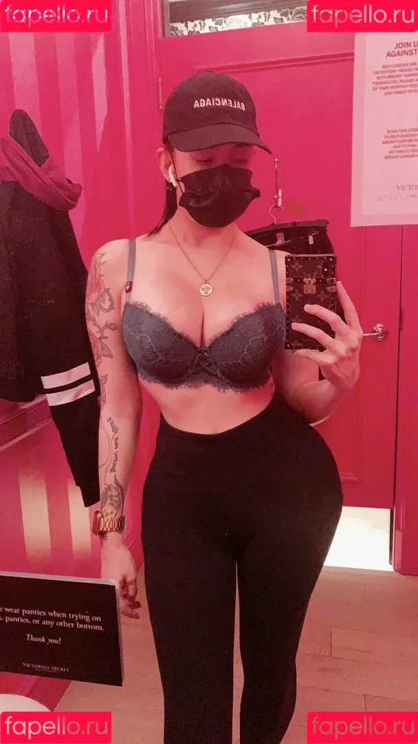 FeliciaVox / byefeliciavox Onlyfans Photo Gallery 