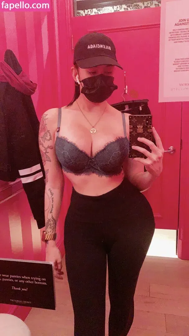 FeliciaVox / byefeliciavox Onlyfans Photo Gallery 