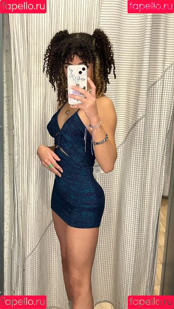 Larissa Kimberly / larissa_kimberlly Onlyfans Photo Gallery 