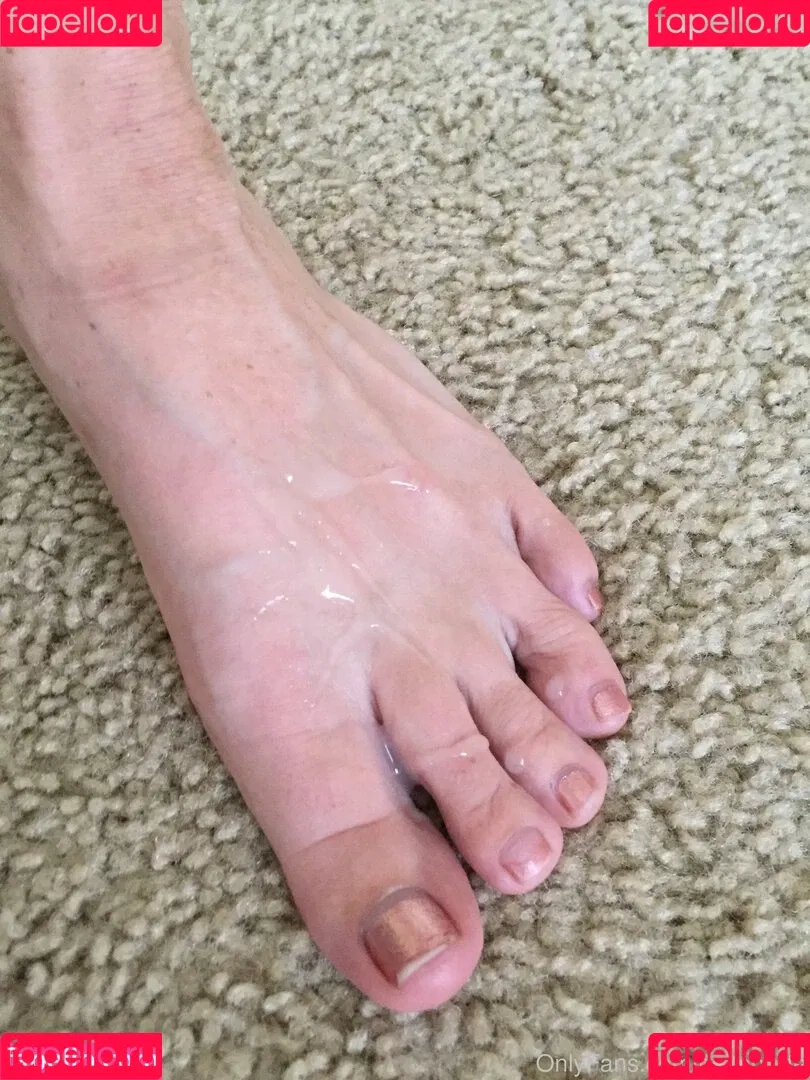 BoltOnWife / boltonswife Onlyfans Photo Gallery 