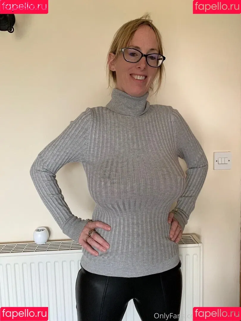 BoltOnWife / boltonswife Onlyfans Photo Gallery 