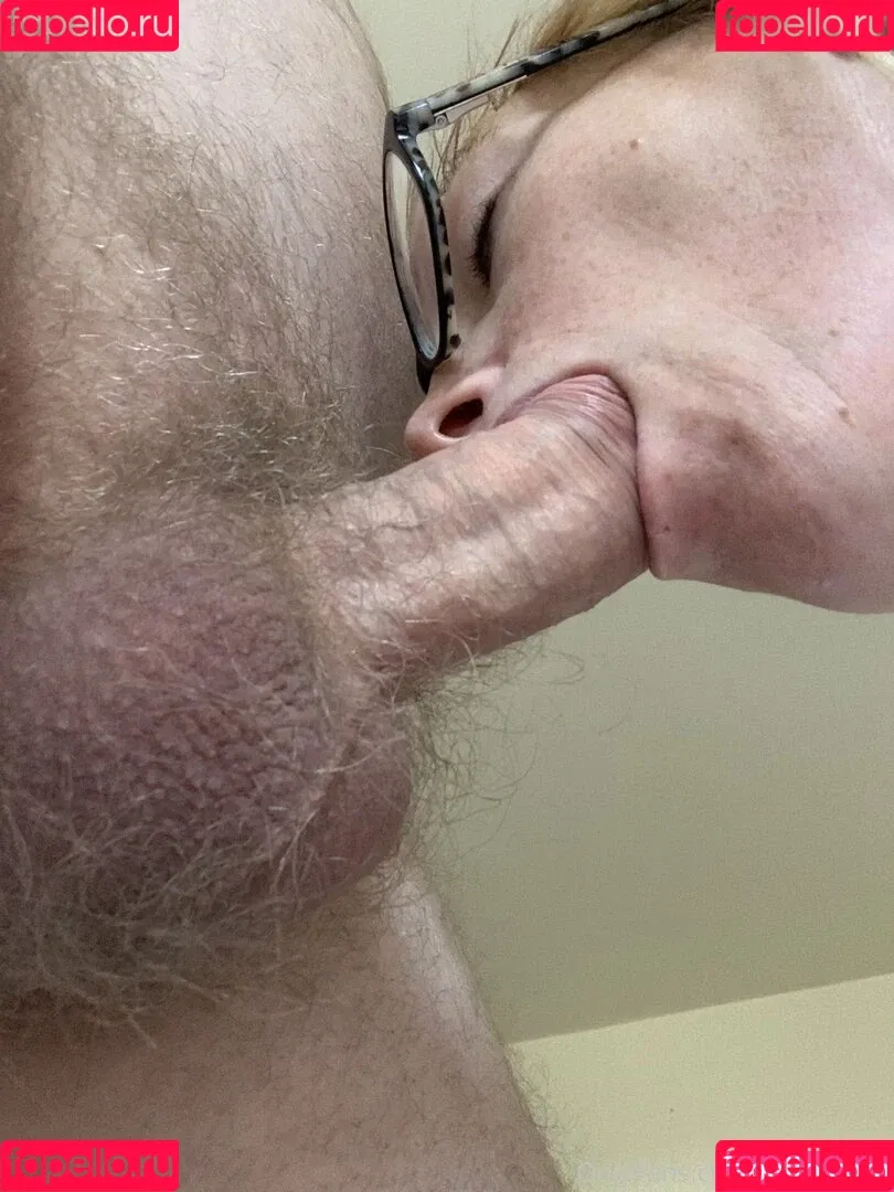 BoltOnWife / boltonswife Onlyfans Photo Gallery 