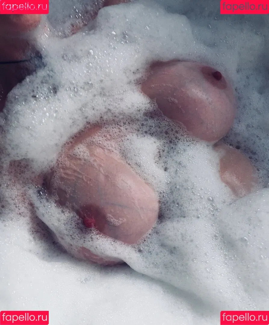 BoltOnWife / boltonswife Onlyfans Photo Gallery 