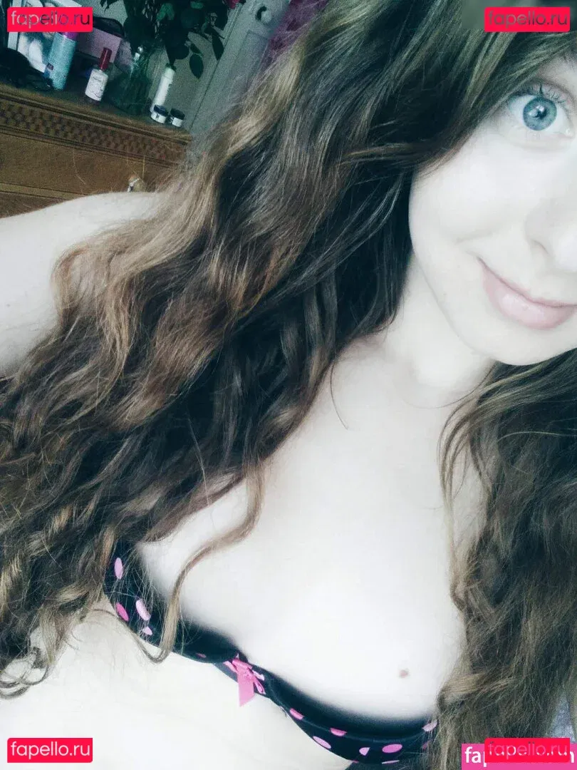 Tina Kye Onlyfans Photo Gallery 