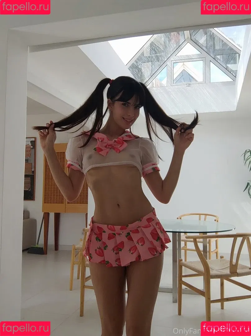 Leni Doll / leni_doll / lenidoll / sweety_caprice Onlyfans Photo Gallery 