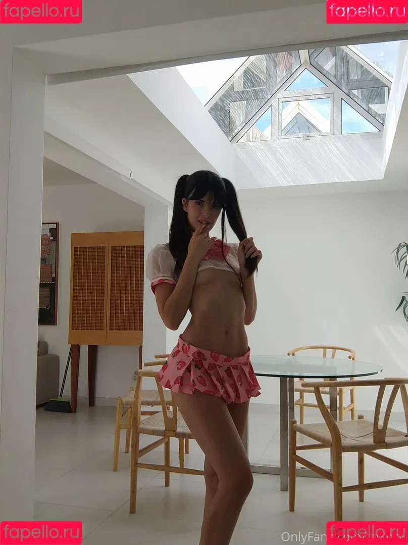 Leni Doll / leni_doll / lenidoll / sweety_caprice Onlyfans Photo Gallery 