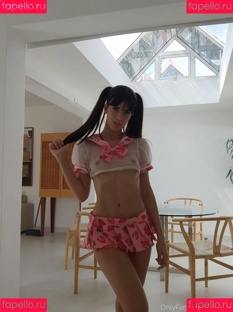 Leni Doll / leni_doll / lenidoll / sweety_caprice Onlyfans Photo Gallery 
