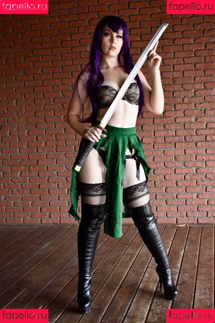 Genevieve Marie / GenevieveMarie / GenevieveNylen / genevievemariecosplay Onlyfans Photo Gallery 