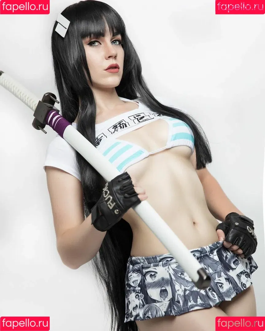 Genevieve Marie / GenevieveMarie / GenevieveNylen / genevievemariecosplay Onlyfans Photo Gallery 
