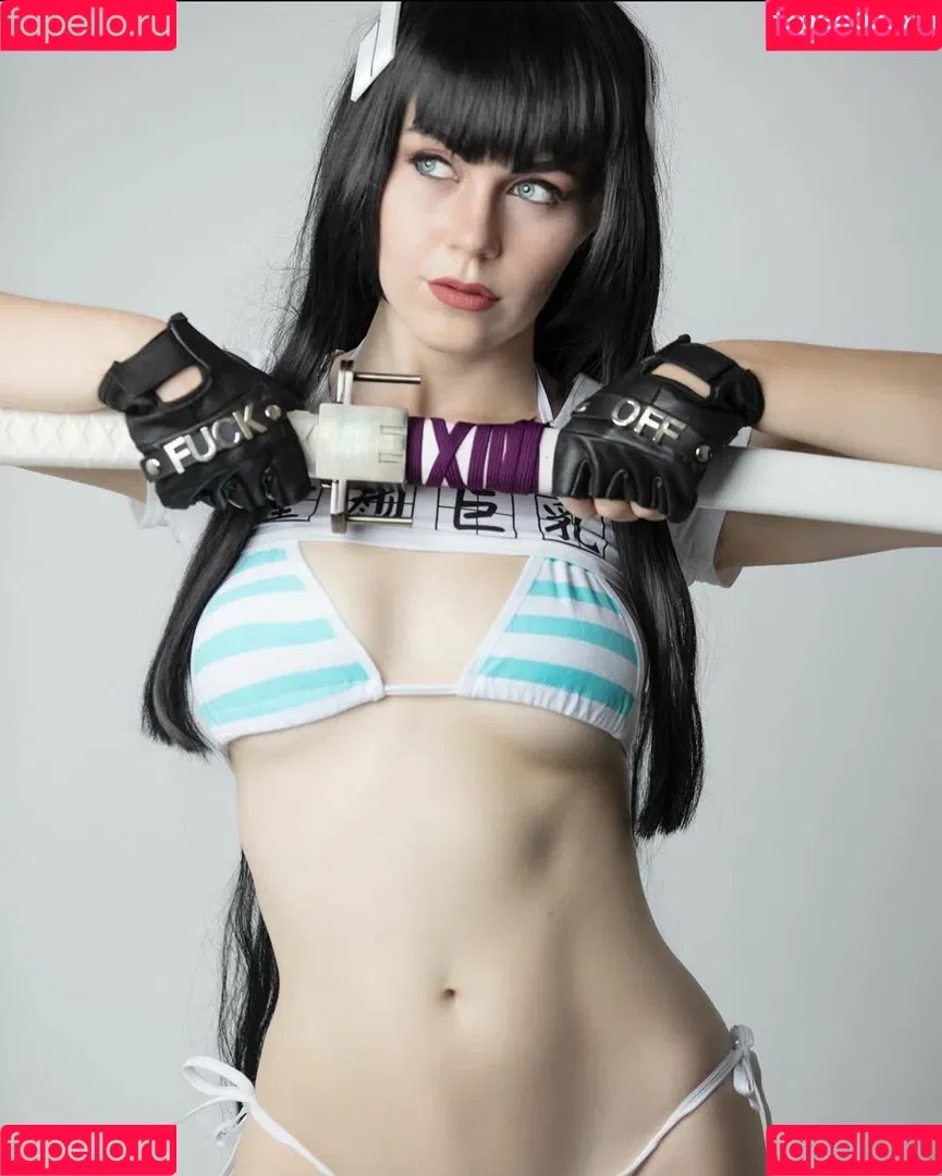 Genevieve Marie / GenevieveMarie / GenevieveNylen / genevievemariecosplay Onlyfans Photo Gallery 