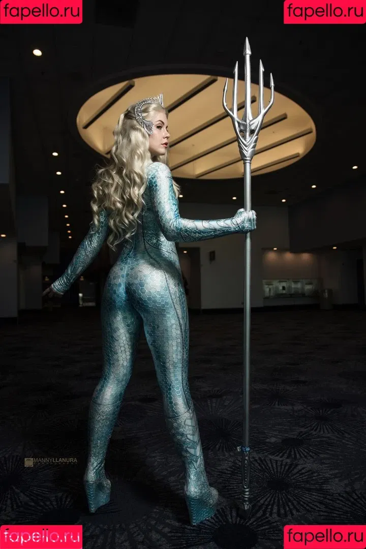Genevieve Marie / GenevieveMarie / GenevieveNylen / genevievemariecosplay Onlyfans Photo Gallery 
